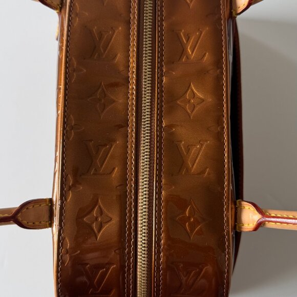 Louis Vuitton Bronze Monogram Vernis Tompkins Square Bag - EXCELLENT CONDITION - Picture 3 of 16